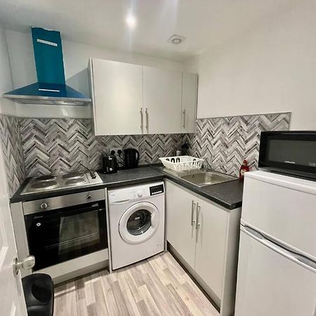 Large 2 Bed Near Glasgow Airport Paisley Dış mekan fotoğraf
