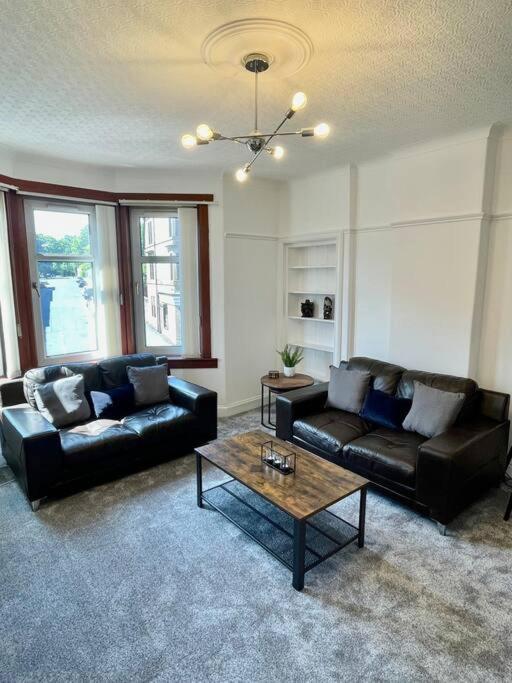 Large 2 Bed Near Glasgow Airport Paisley Dış mekan fotoğraf