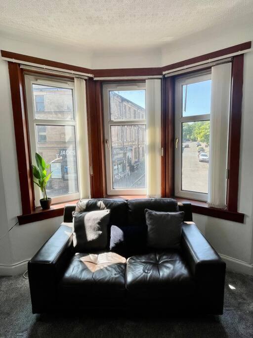 Large 2 Bed Near Glasgow Airport Paisley Dış mekan fotoğraf